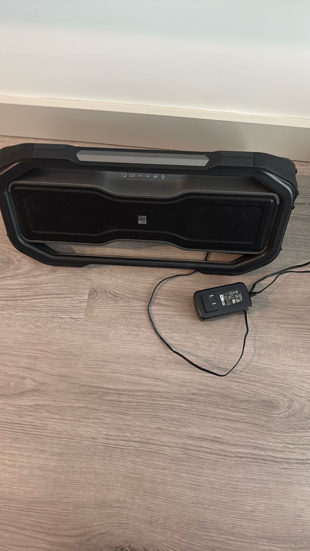 Altec Lansing Rock box XL Waterproof Wireless Speaker
