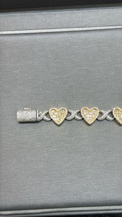 Heart Bracelet Moissanite