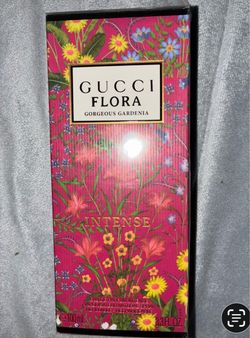 Gucci Flora Gorgeous Gardenia Perfume