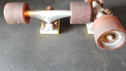 Trucks for skateboard good conditions