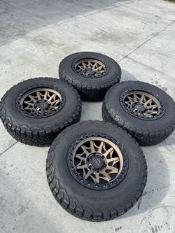 New wheels 17x9 6 lugs for any Chevy Silverado,Toyota Tacoma used tires 255/75r17 bfgoodrich ko2 75% life