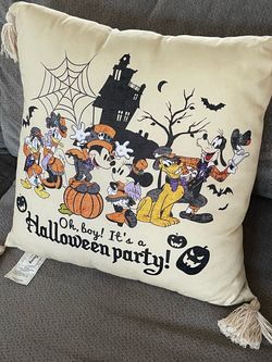 Disney Mickey Mouse & Friends "oh, boy! It's a Halloween Party!" Tassel Pillow
