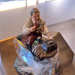 Vintage 1998 | Limited Edition Figurine Arthur Gund In Workshop