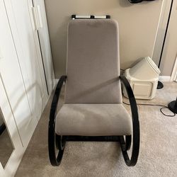 Modern Upholstered Rocking Chair – Sturdy & Comfortable