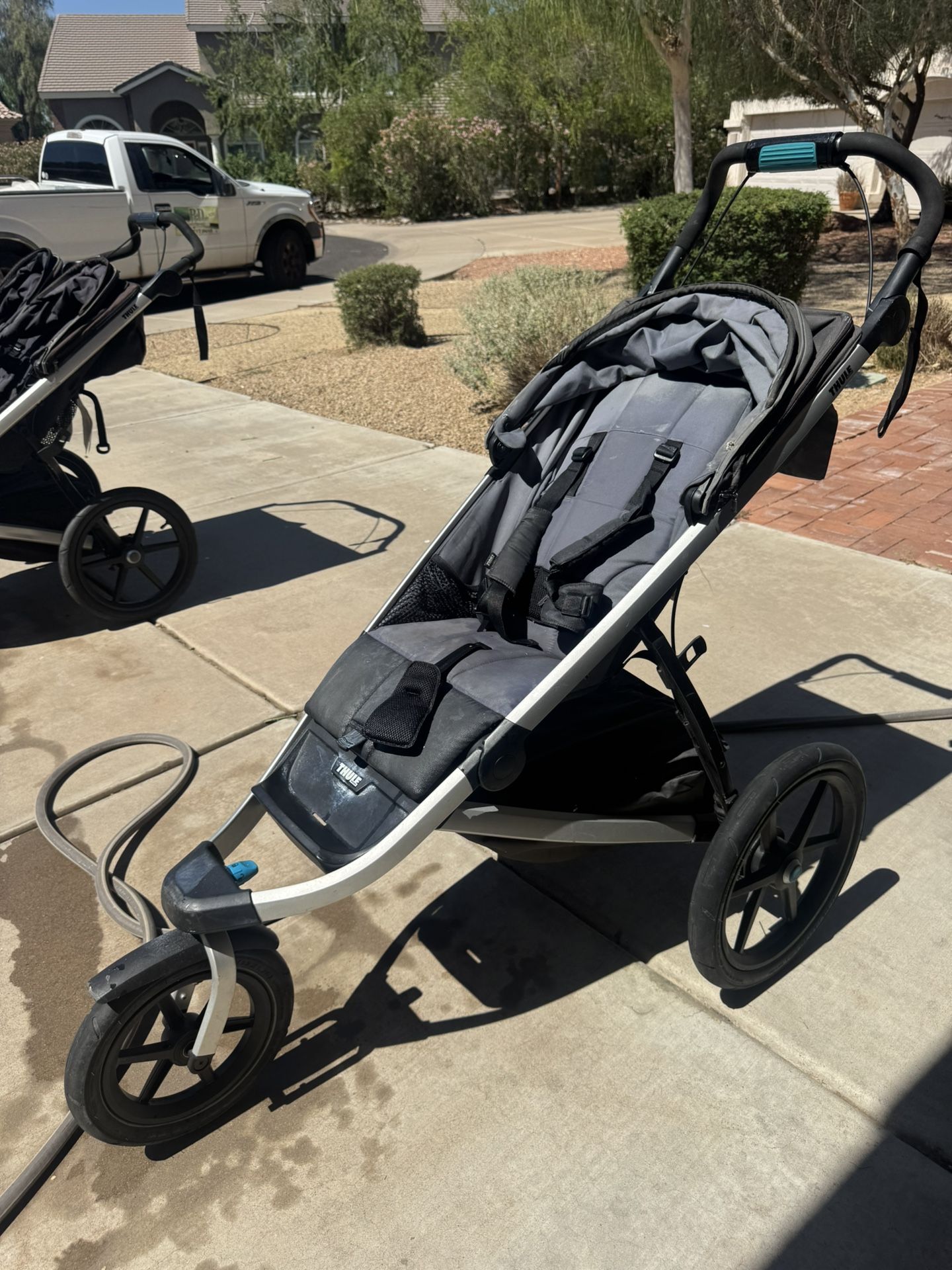 Thule Urban Glide 2 - Adventure Tested!
