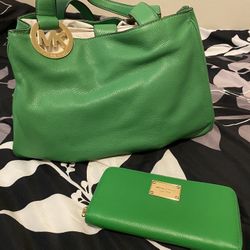 Michael Kors Fulton Large Leather Tote With Matching Wallet 