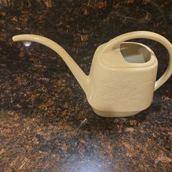 Modern Indoor Watering Can – Neutral Cream