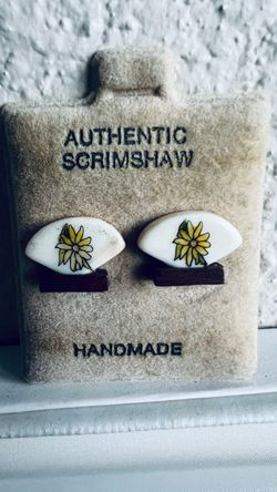 Vintage Authentic Handmade Scrimshaw Floral Earrings