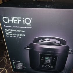 CHEF iQ 6qt Multi-Function Smart Pressure Cooker with Built-in Scale, Pairs With App Via WiFi - Black