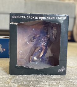 JACKIE ROBINSON Los Angeles DODGERS Baseball Replica Statue 2017 New MLB