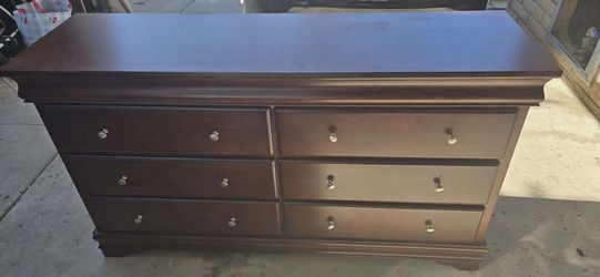 6 Drawer Dresser
