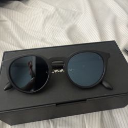 Giorgio Armani Model Ar8230U