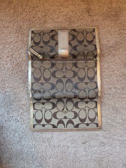 Coach Signature Wallet Gold Trim