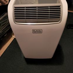 Black and Decker 8,000 BTU Portable Air Conditioner 