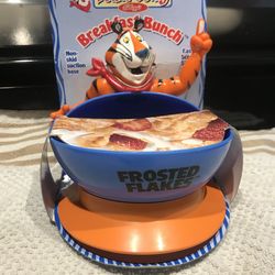 Collectable 2001 kellogg’s team Tony The Tiger Frosted Flakes Bowl and Figure Original