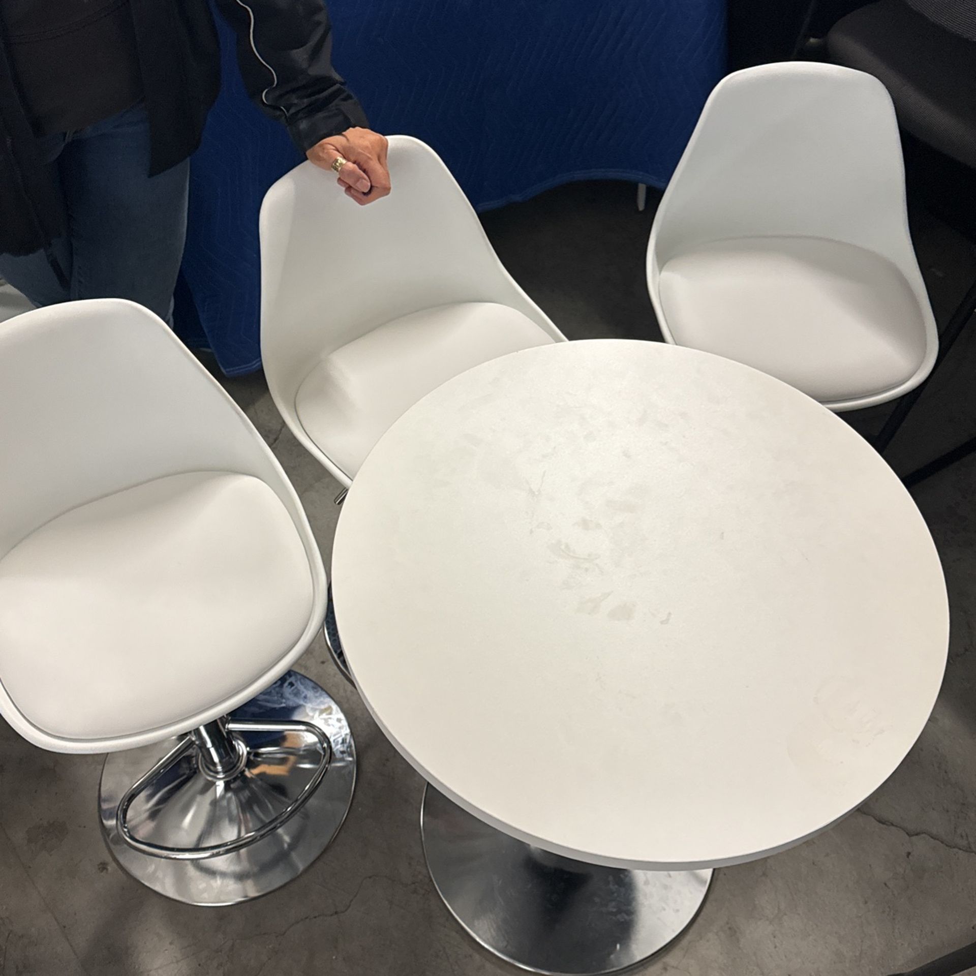 Table and Gas Lift Chairs