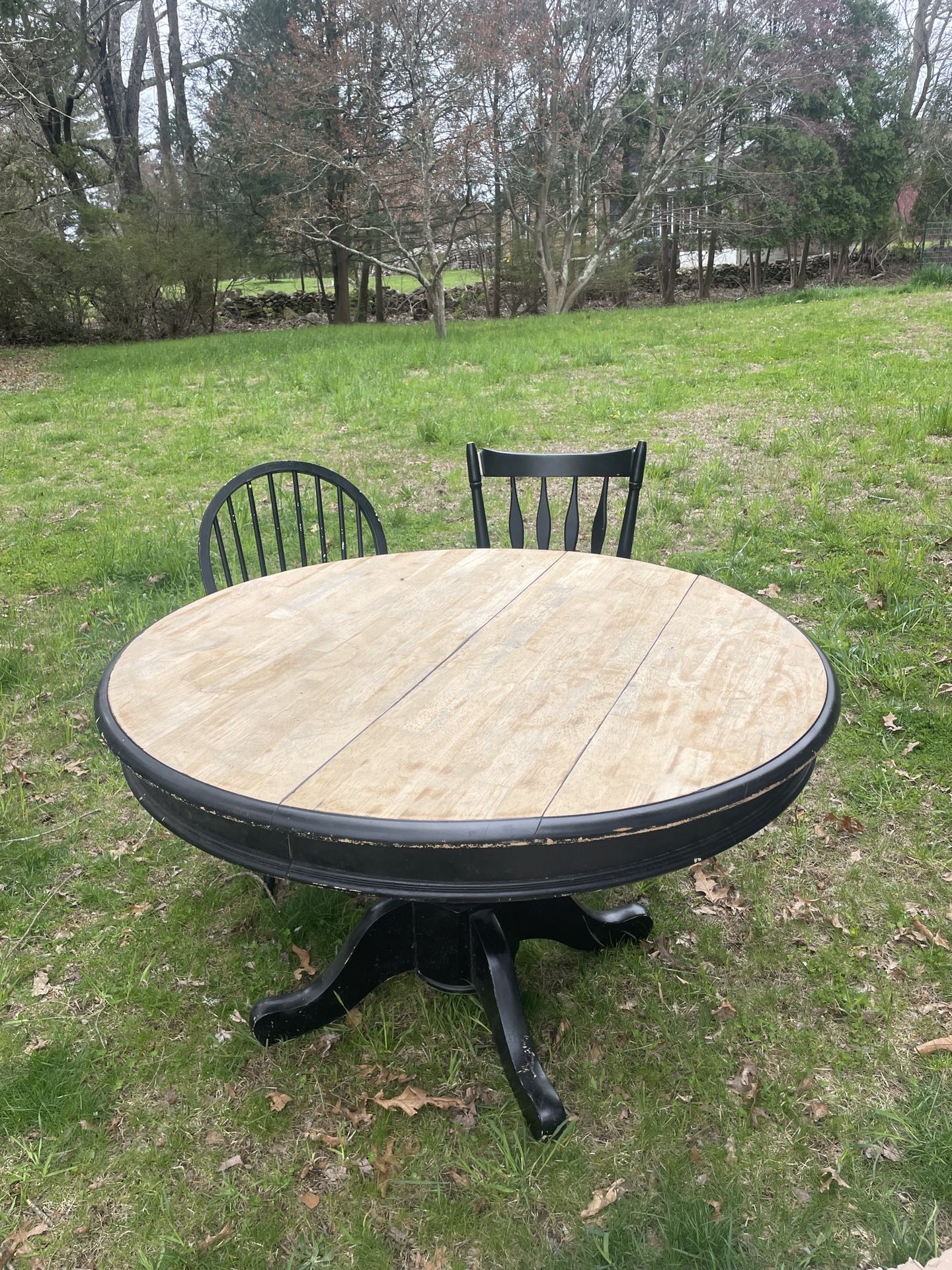 Table And Chairs 