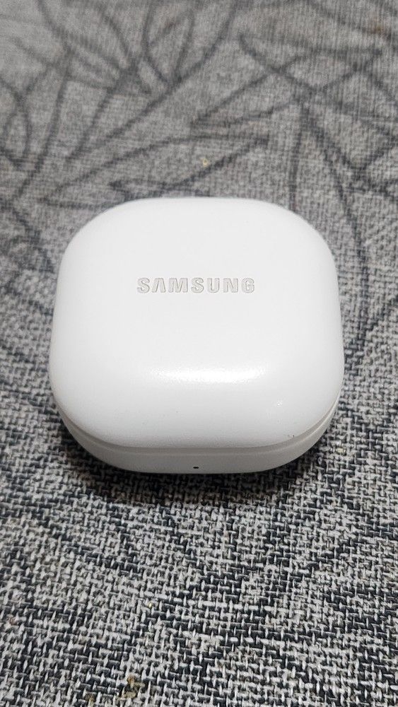Samsung Galaxy Buds 2 Pro True Wireless Earbud Headphone
