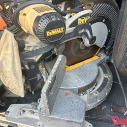 Dewalt Compound Miter Saw 