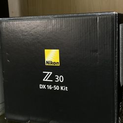 Nikon Z30 Camera Kit 16-50mm