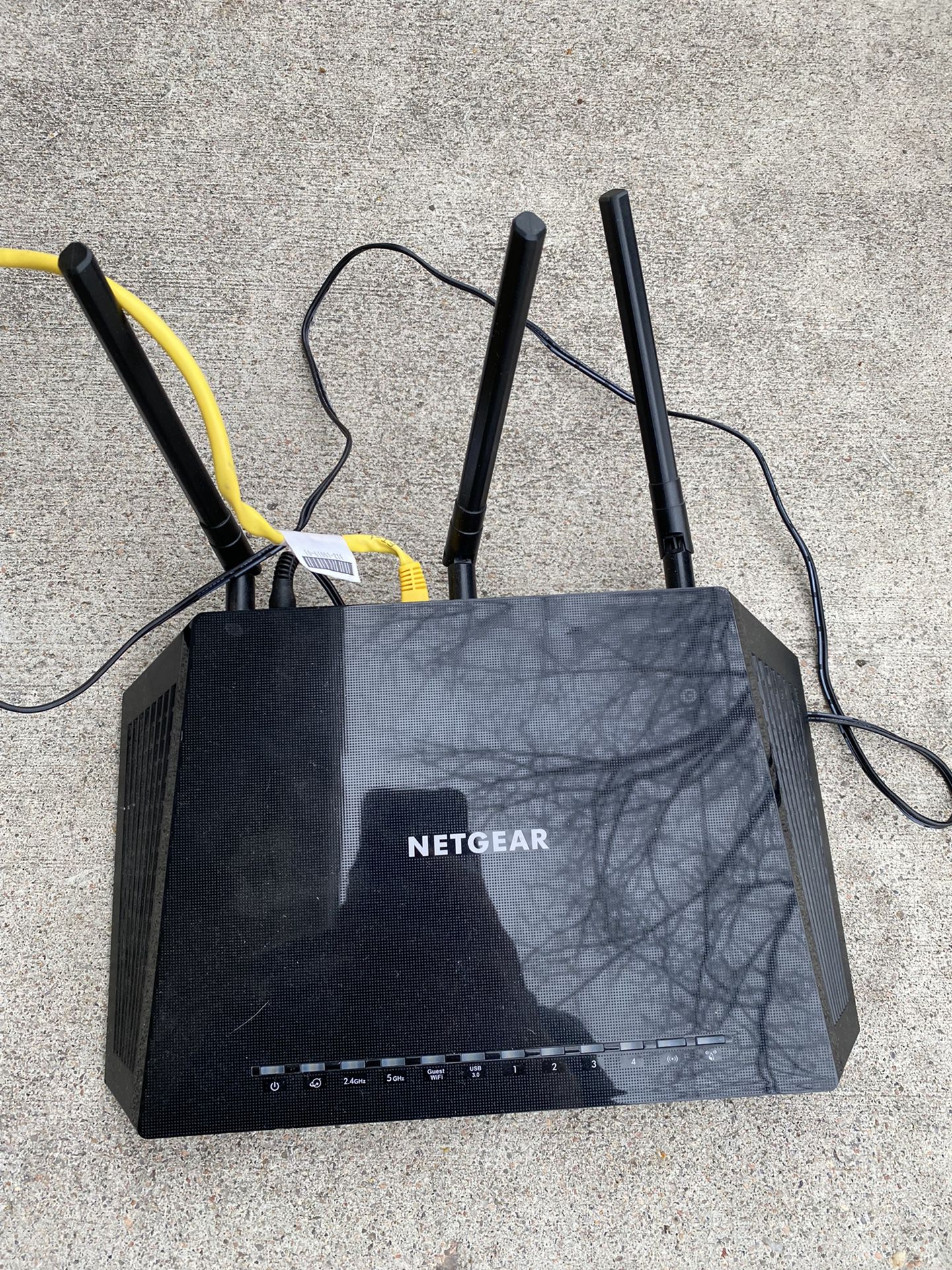 NETGEAR Nighthawk AC1750 Smart WiFi Router 