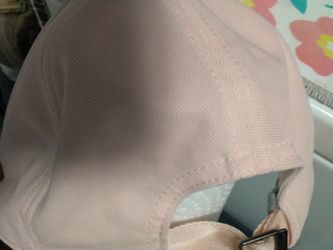 Under amor hat