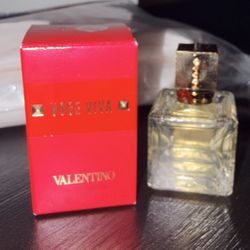 Valentino perfume Dabber