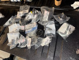 Muffler hardware