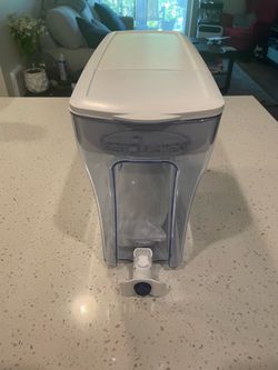 Zero Water 23 Cup Water Filter Dispenser