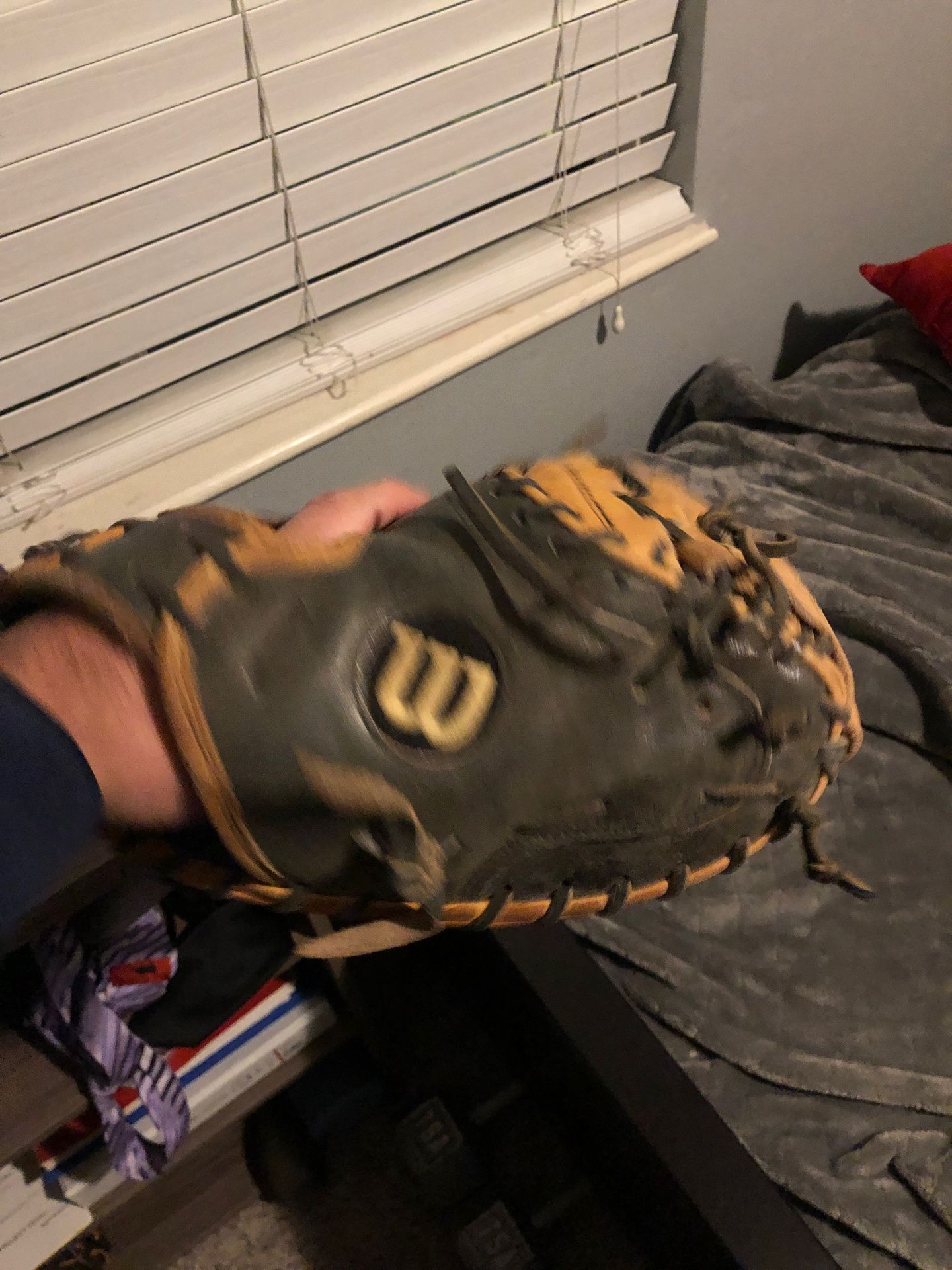 wilson a2000 catcher glove