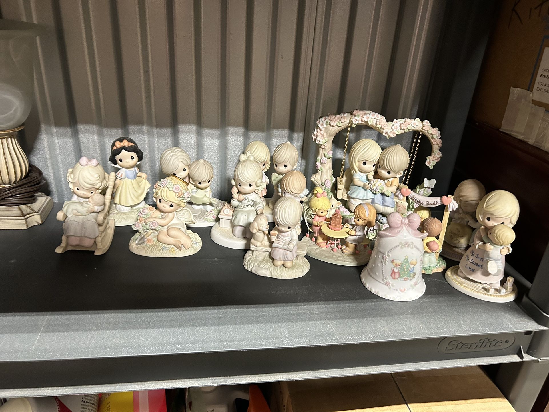 Precious Moments Figurines