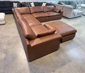 EXCLUSIVE] Emilia 5-Piece Caramel Leather Sectional
