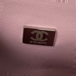 Luxurious Essence Chanel Classic Flap for Sale in Los Angeles, CA - OfferUp