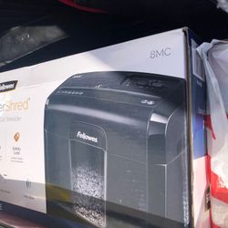 Fellowes Shredder Micro-cut 8 Sheet NEW IN BOX