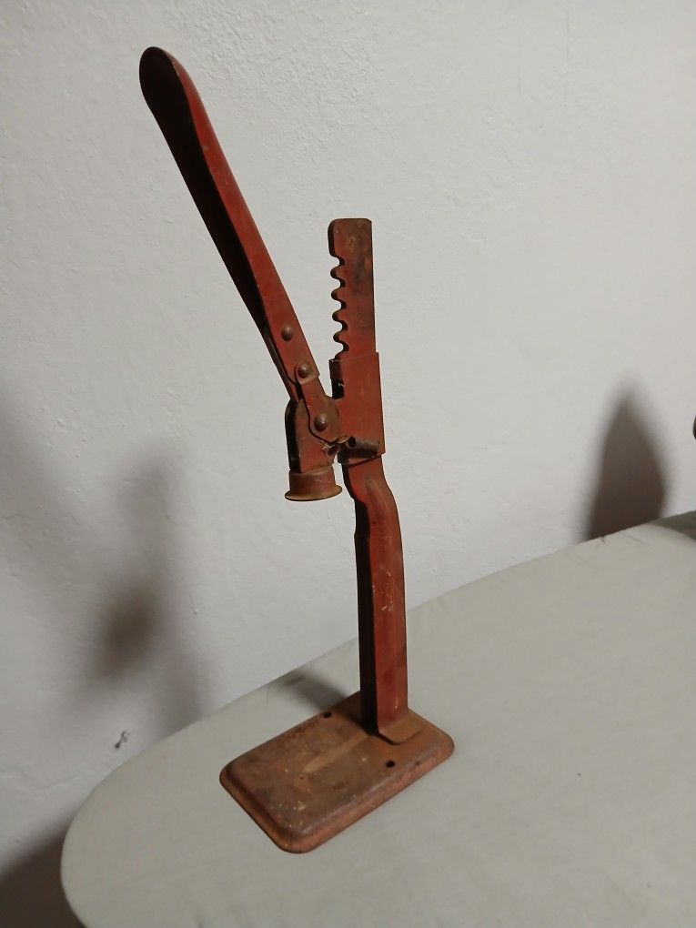 Vintage Cast Iron Gear Top Jr. Bottle Capper
