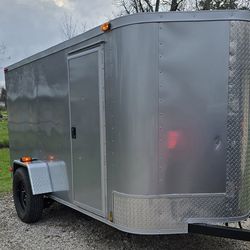Enclosed trailer