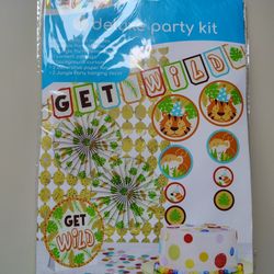 Get Wild Jungle Themed Deluxe Party Kit 8 Piece