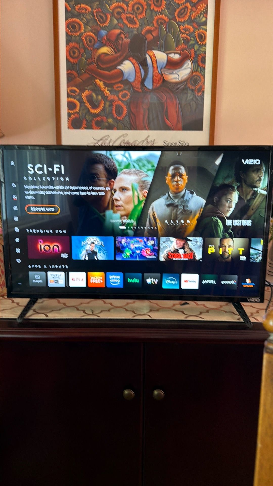 Vizio 32” Smart TV w/ Remote – Works Great as TV or Computer Monitor