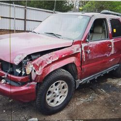 FOR PARTS A 2004 CHEVY TAHOE Z71 5.3 ENGINE 4X4 4L60 TRANS