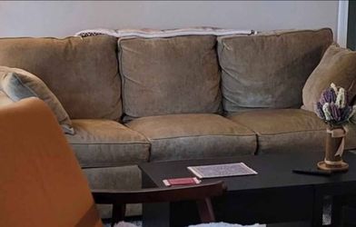Raymour and Flanagan Couch with Queen Sleeper bed Best Offers Welcome