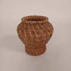 Pine Needle Basket 