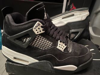 Jordan 4 ‘White Thunder’