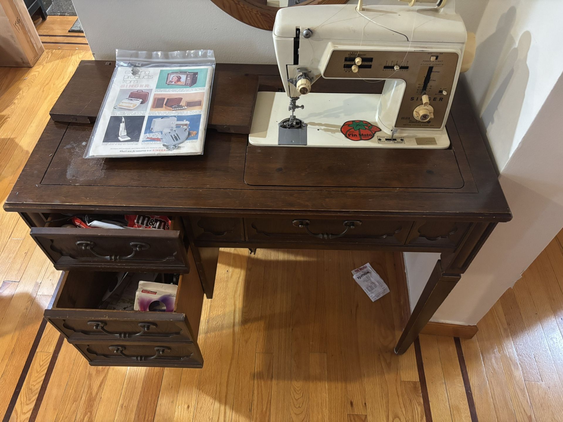 Vintage Singer Golden Touch & Sew Model 640 w/ Mid Century Singer Bakersfield Sewing Desk