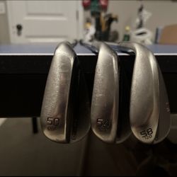 Titleist Vokey SM10 wedge set