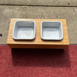 Perfect Condition, Large Size Pet Bowl 