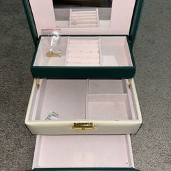 Jewelry Box with Mirror and Key