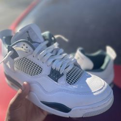 Jordan 4 Size 10