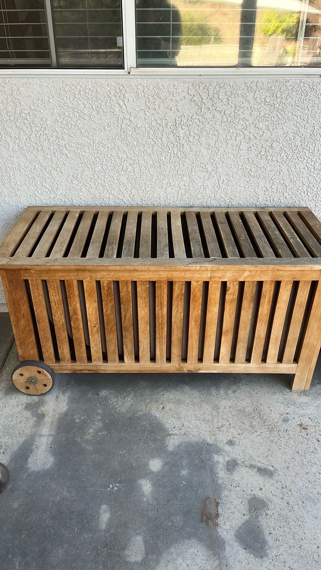 Outdoor Storage Bench With Wheels
