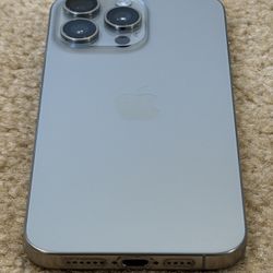 iPhone 15 Pro Max 256GB - Natural Titanium