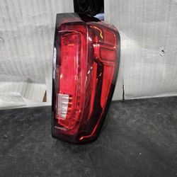 OEM Gmc 1500 Sierra 2019 2020 2021 2022 2023 2024 Right Tail Light